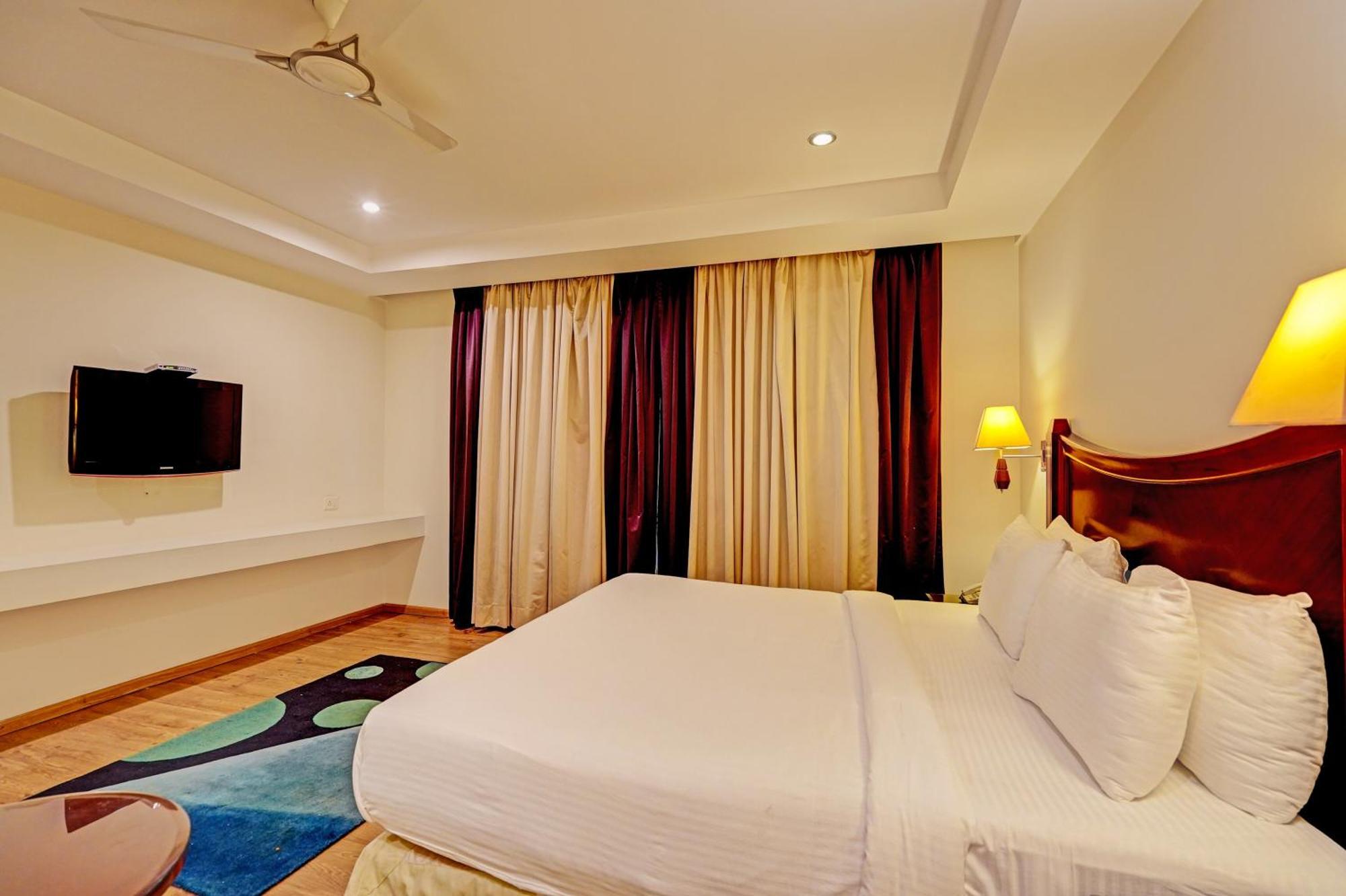 Hotel Grand Aerotech Nueva Delhi Exterior foto